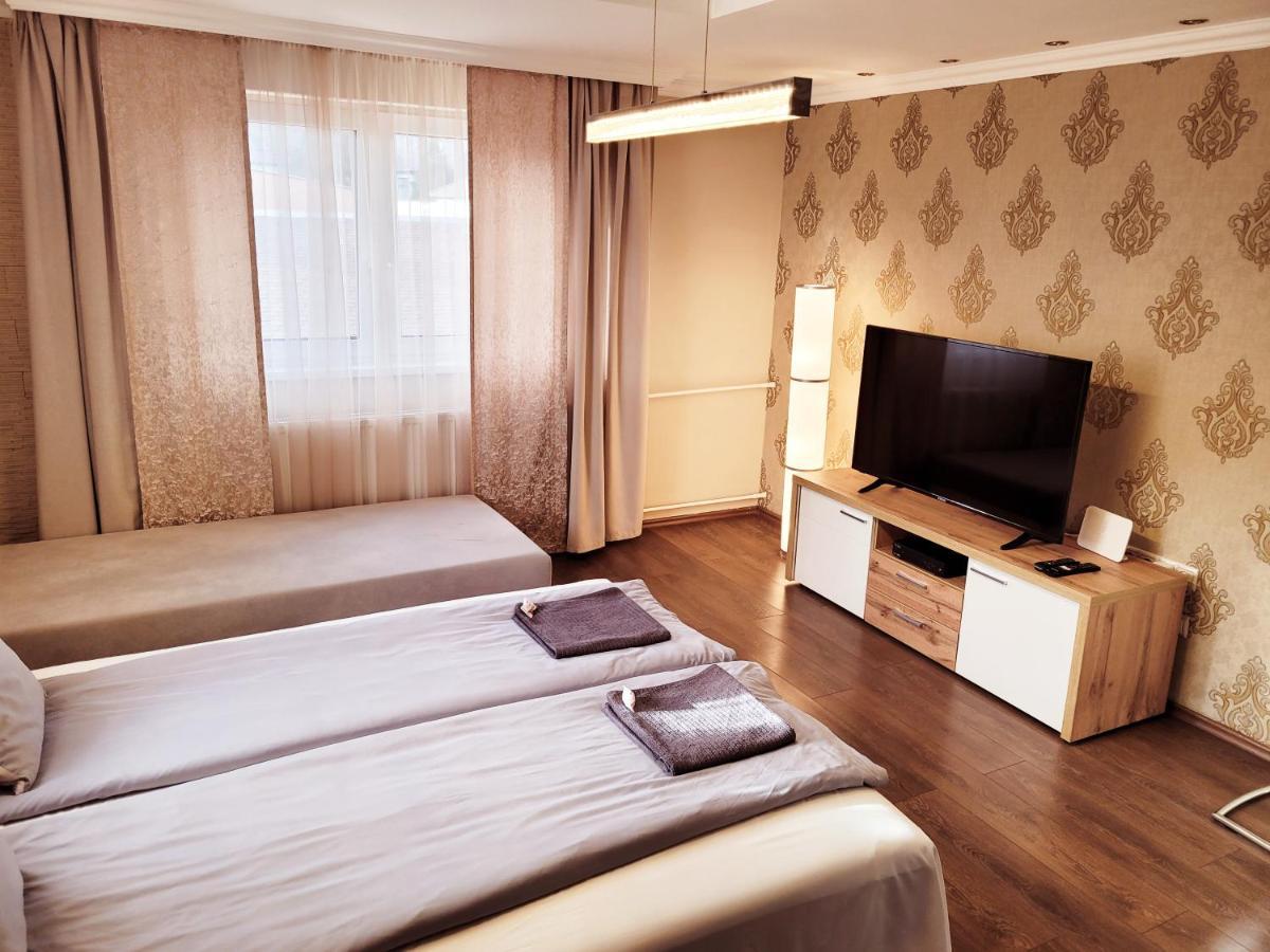 Indira Vendeghaz Apartment Mestecǎneşti Exterior foto
