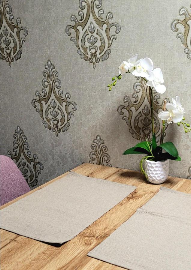 Indira Vendeghaz Apartment Mestecǎneşti Exterior foto